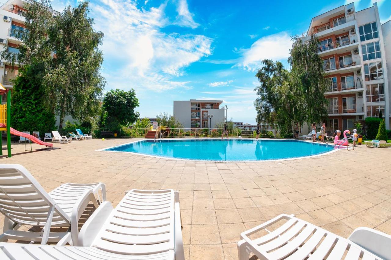 Crown Fort Club Sveti Vlas Exterior foto
